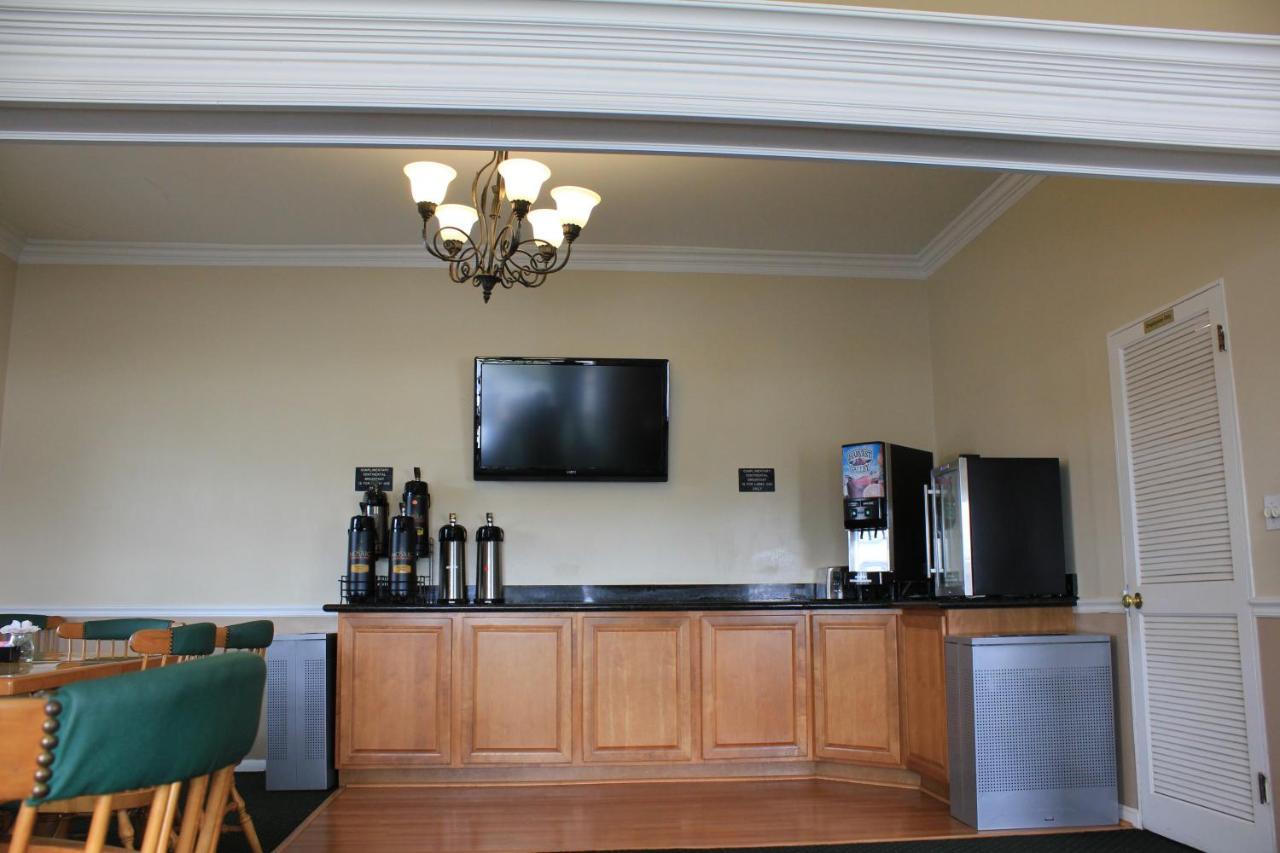 Alpine Inn & Suites Rockford Eksteriør billede