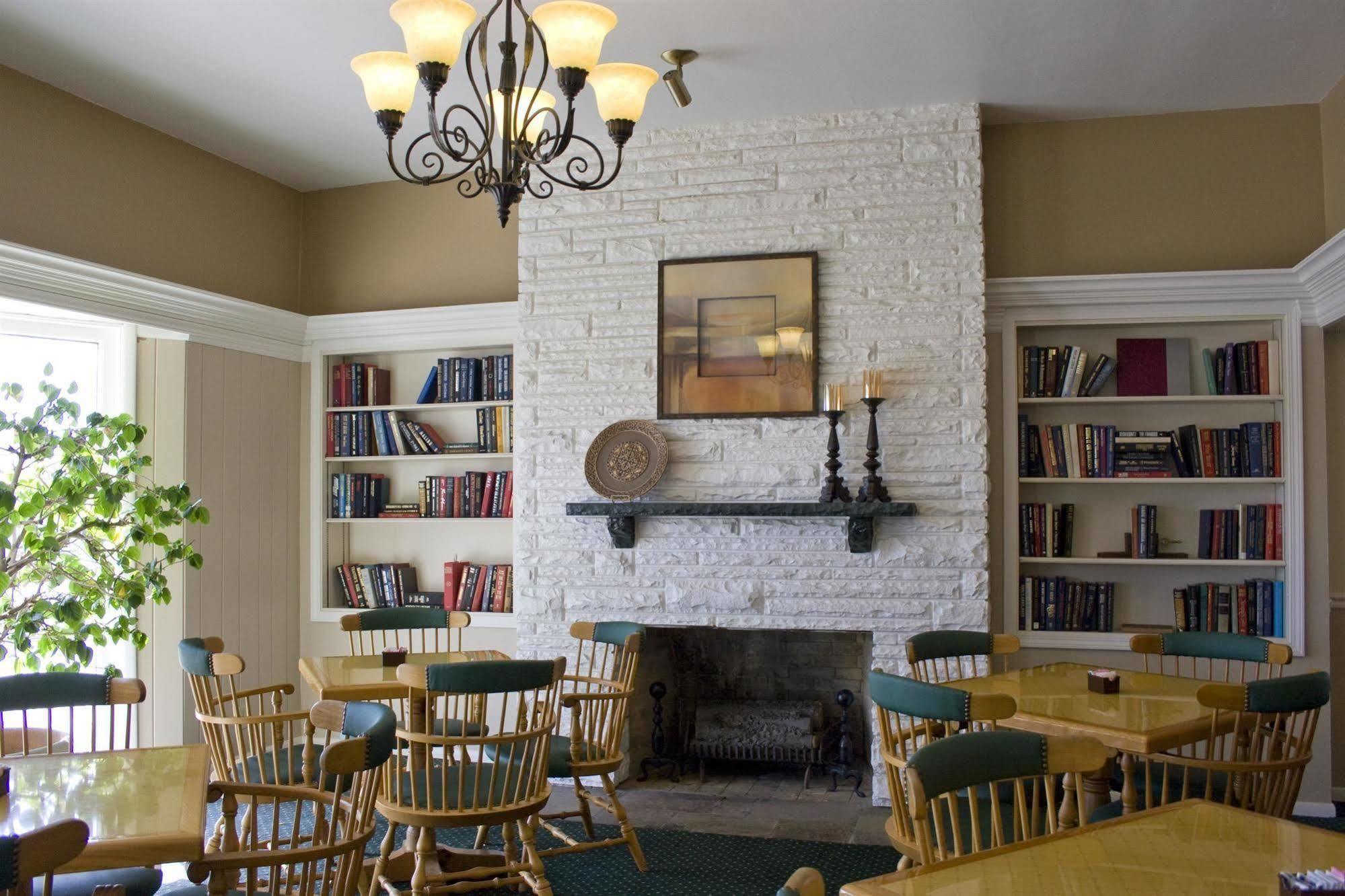Alpine Inn & Suites Rockford Eksteriør billede