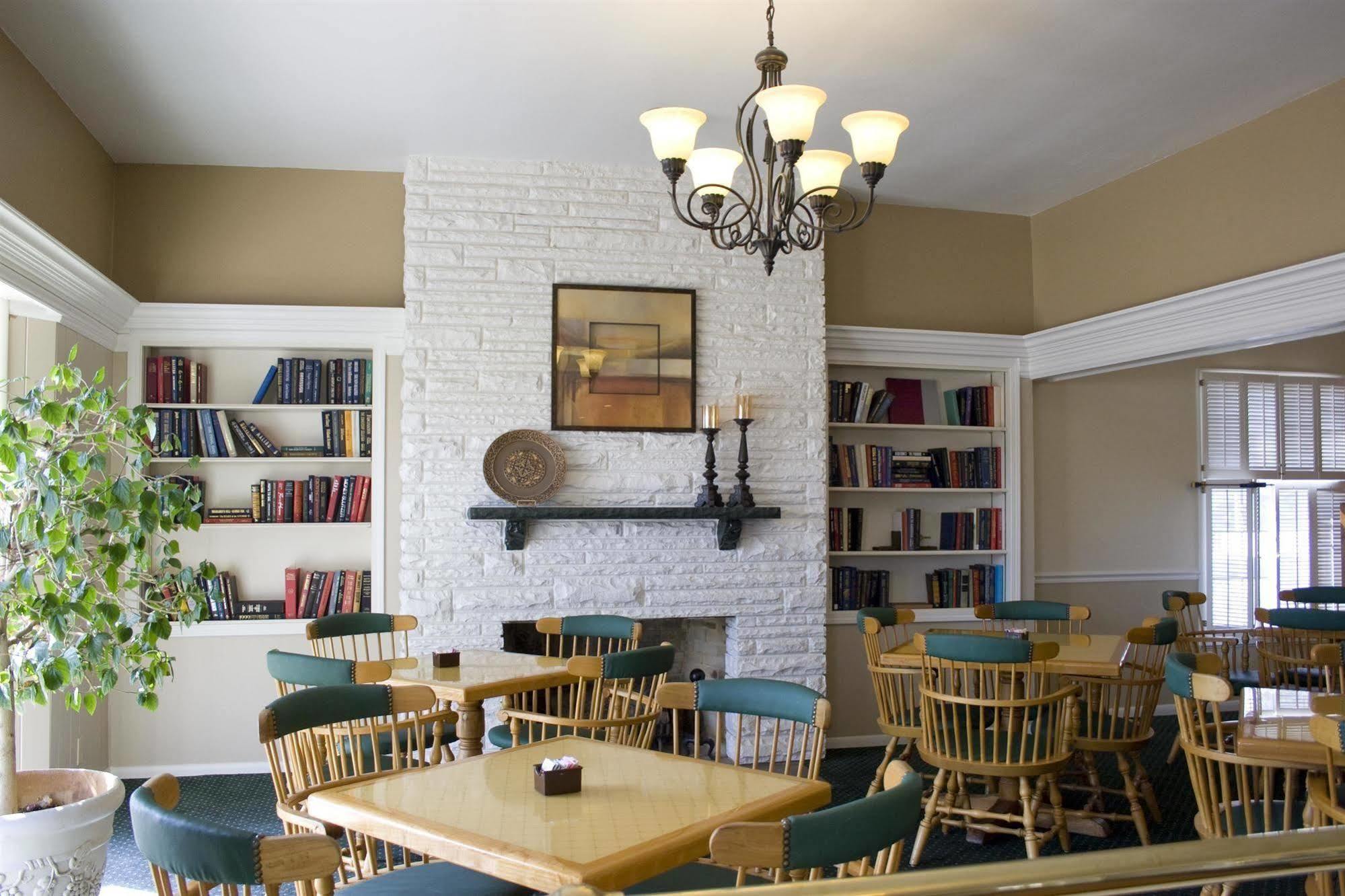 Alpine Inn & Suites Rockford Eksteriør billede