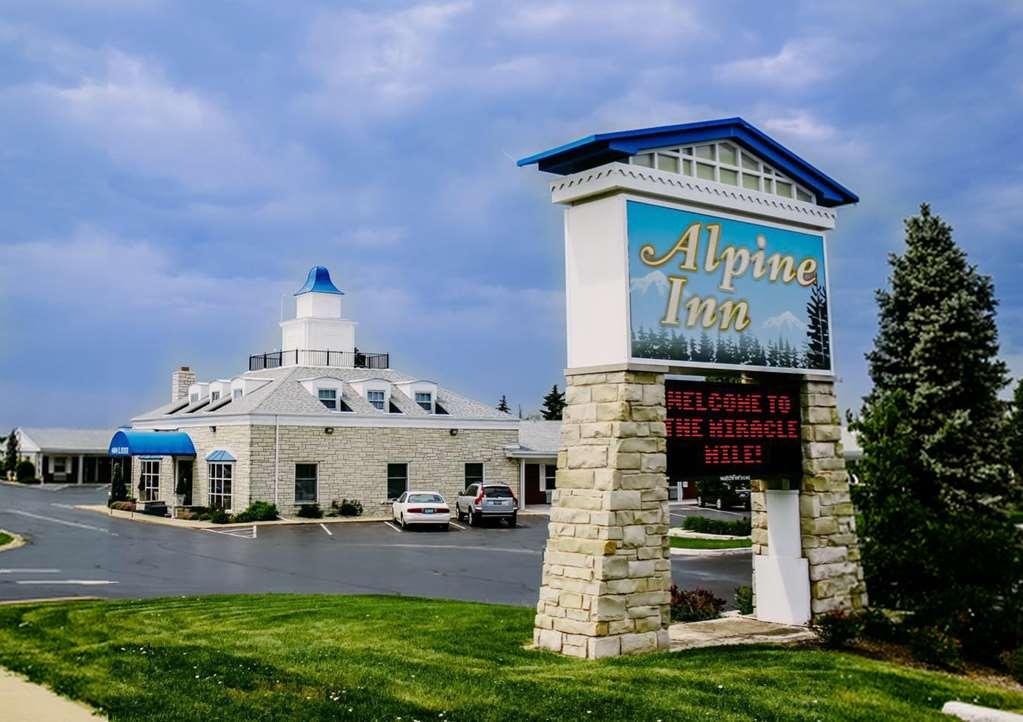 Alpine Inn & Suites Rockford Eksteriør billede